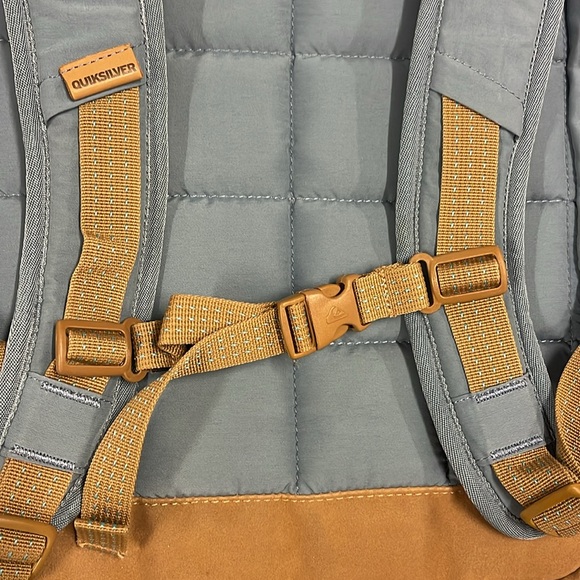 Quicksilver Backpack - Picture 9 of 11